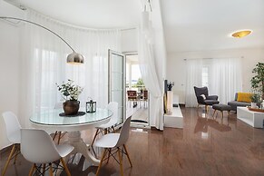 Apartments Arausa with Pool