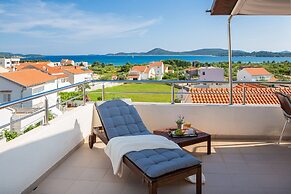 Apartments Arausa with Pool