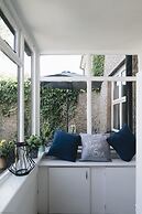 Portrush - Hope Cottage - sleeps 5 guests  in 3 bedrooms