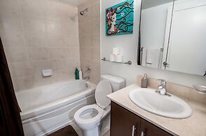 MiCasa Suites - Stylish Condo in the Heart of Downtown