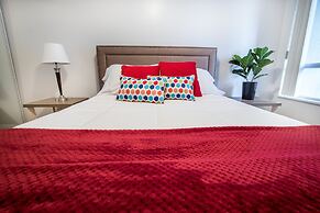MiCasa Suites - Stylish Condo in the Heart of Downtown