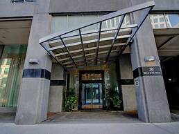 MiCasa Suites - Stylish Condo in the Heart of Downtown