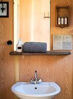 Ytra Lón Farm Lodge