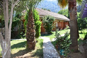 Village Garden Pansiyon Restuarant