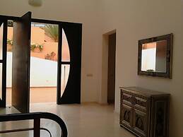Spacious Comfortable Villa Ref T72024