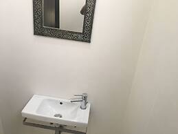 Spacious Comfortable Villa Ref T72024