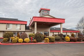 Bridgeway Inn & Suites Portland Airport
