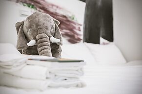 Tiin Tinn - Rivershore B&B