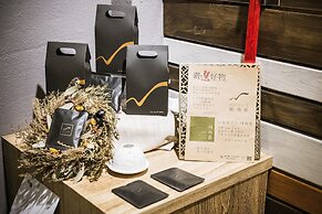 Tiin Tinn - Rivershore B&B