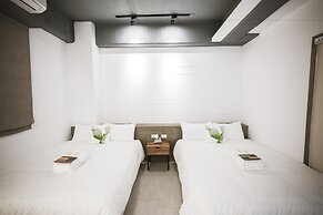 Tiin Tinn - Rivershore B&B