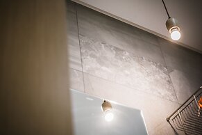 Tiin Tinn - Rivershore B&B