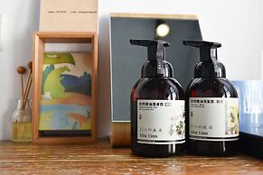 Tiin Tinn - Rivershore B&B