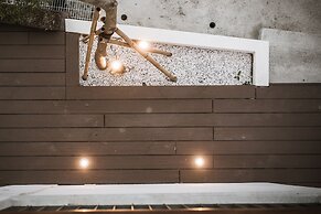 Tiin Tinn - Rivershore B&B