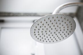 Tiin Tinn - Rivershore B&B