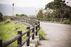 Tiin Tinn - Rivershore B&B