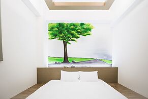 Tiin Tinn - Rivershore B&B