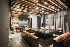 Tiin Tinn - Rivershore B&B