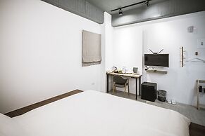 Tiin Tinn - Rivershore B&B