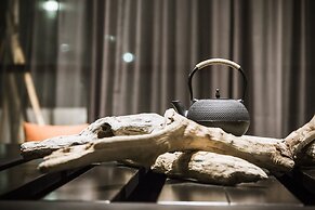 Tiin Tinn - Rivershore B&B