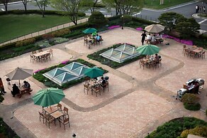 Adonis Hotel