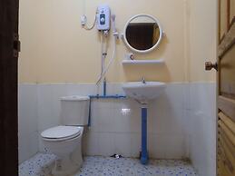 Chomdoy Bungalow & Restaurant