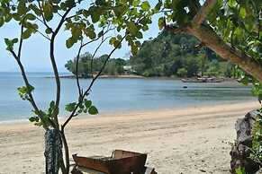 Bonhomie Beach Cottages