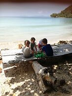 Bonhomie Beach Cottages
