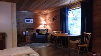 Wolfwood Guest Ranch