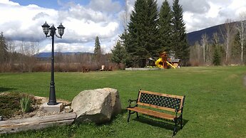 Wolfwood Guest Ranch