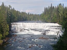 Wolfwood Guest Ranch