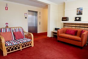 Linaker Nurse's Quarters