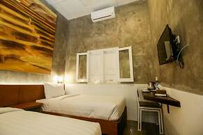 Watu Agung Guest House