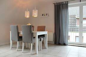 Intercontinental Family Home - North American Mediterranean Vacation R