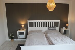 Intercontinental Family Home - North American Mediterranean Vacation R