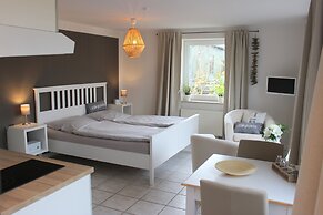 Intercontinental Family Home - North American Mediterranean Vacation R