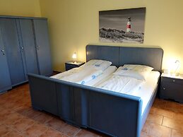 Intercontinental Family Home - North American Mediterranean Vacation R