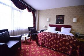 Hizel Hotel