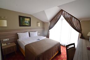 Hizel Hotel