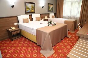 Hizel Hotel