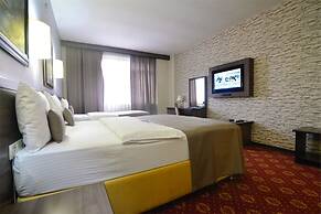 Hizel Hotel