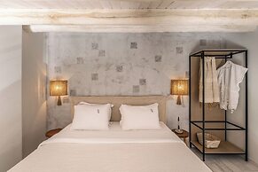 Blue Carpet Luxury Suites