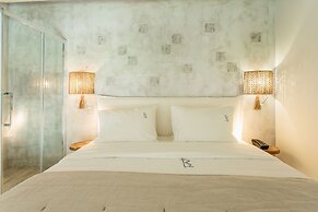 Blue Carpet Luxury Suites