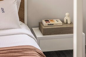 Blue Carpet Luxury Suites