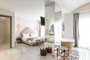 Blue Carpet Luxury Suites