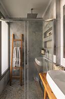 Blue Carpet Luxury Suites