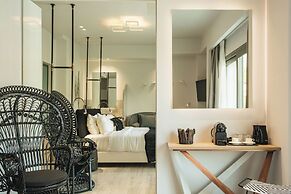 Blue Carpet Luxury Suites