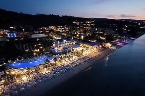 Blue Carpet Luxury Suites