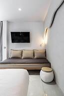 Blue Carpet Luxury Suites