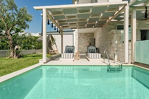 Blue Carpet Luxury Suites