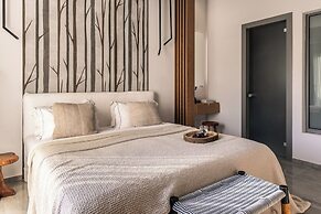 Blue Carpet Luxury Suites